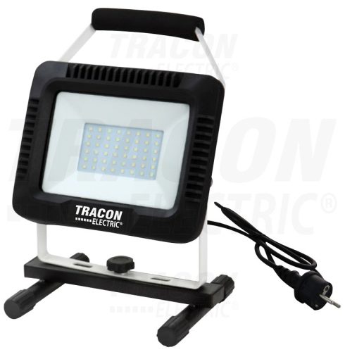 Tracon Hordozható LED szerelő fényvető 180-240 VAC, 30W, 2400lm, IP65, 4000K, EEI=A