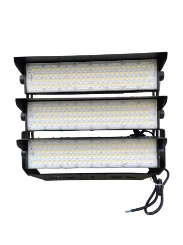 Gigalux Stadion világító fényvető, 750W 127.500lm, 5000K 20/40/60/90', 1-10V 5 év garancia  